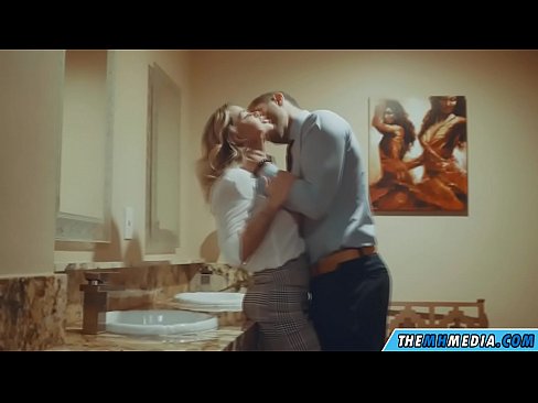 ❤️ Когато наедряла блондинка ви съблазни в обществена тоалетна ❌ Анално видео в bg.xxxdeutschepornos.ru ❌